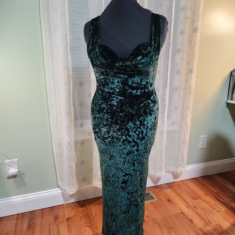 Elegant Velvet Green Dress